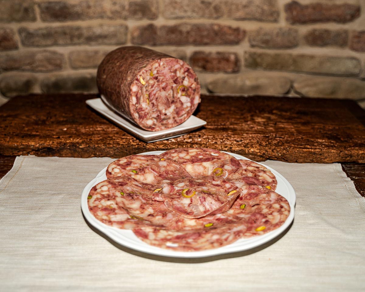 Salumi e formaggi assortiti 12